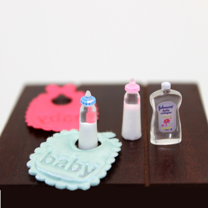 DOLLHOUSE Modello di scena gio - Baby Nursery Dolls recensione e prezzo