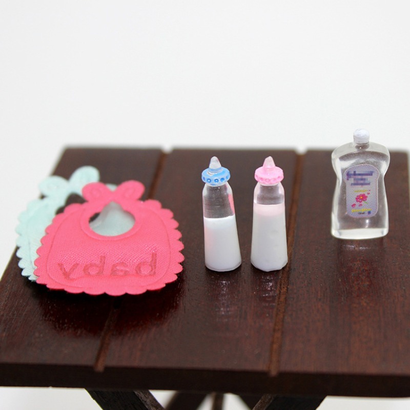 DOLLHOUSE Modello di scena gio - Baby Nursery Dolls recensione e prezzo