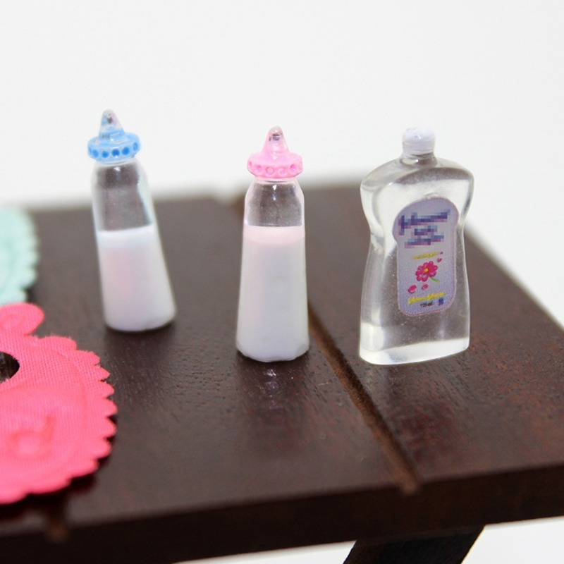 DOLLHOUSE Modello di scena gio - Baby Nursery Dolls recensione e prezzo