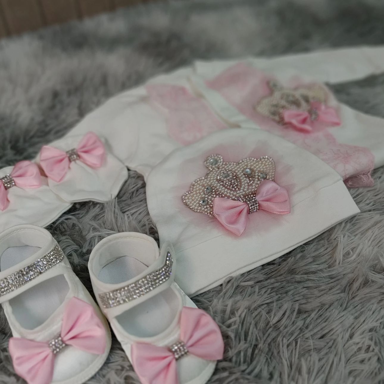 Welcome Home Pagliaccetto per  - Baby Nursery Outfits recensione e prezzo