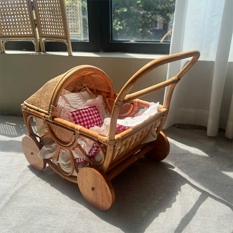 Passeggino in rattan intreccia - Baby Nursery Plants recensione e prezzo