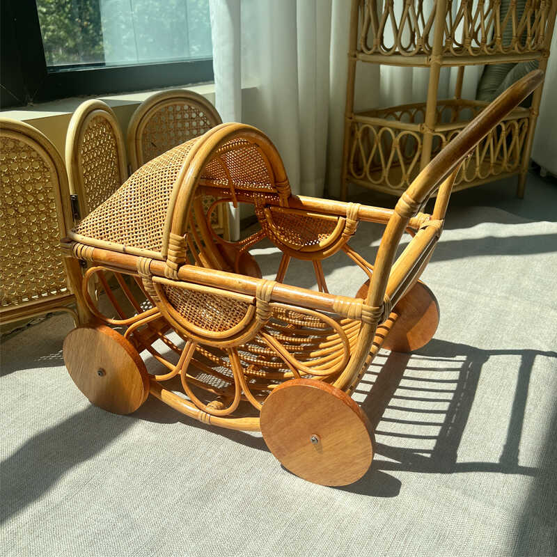 Passeggino in rattan intreccia - Baby Nursery Plants recensione e prezzo