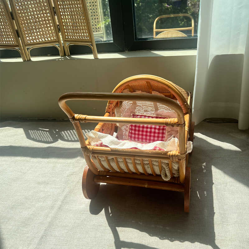 Passeggino in rattan intreccia - Baby Nursery Plants recensione e prezzo