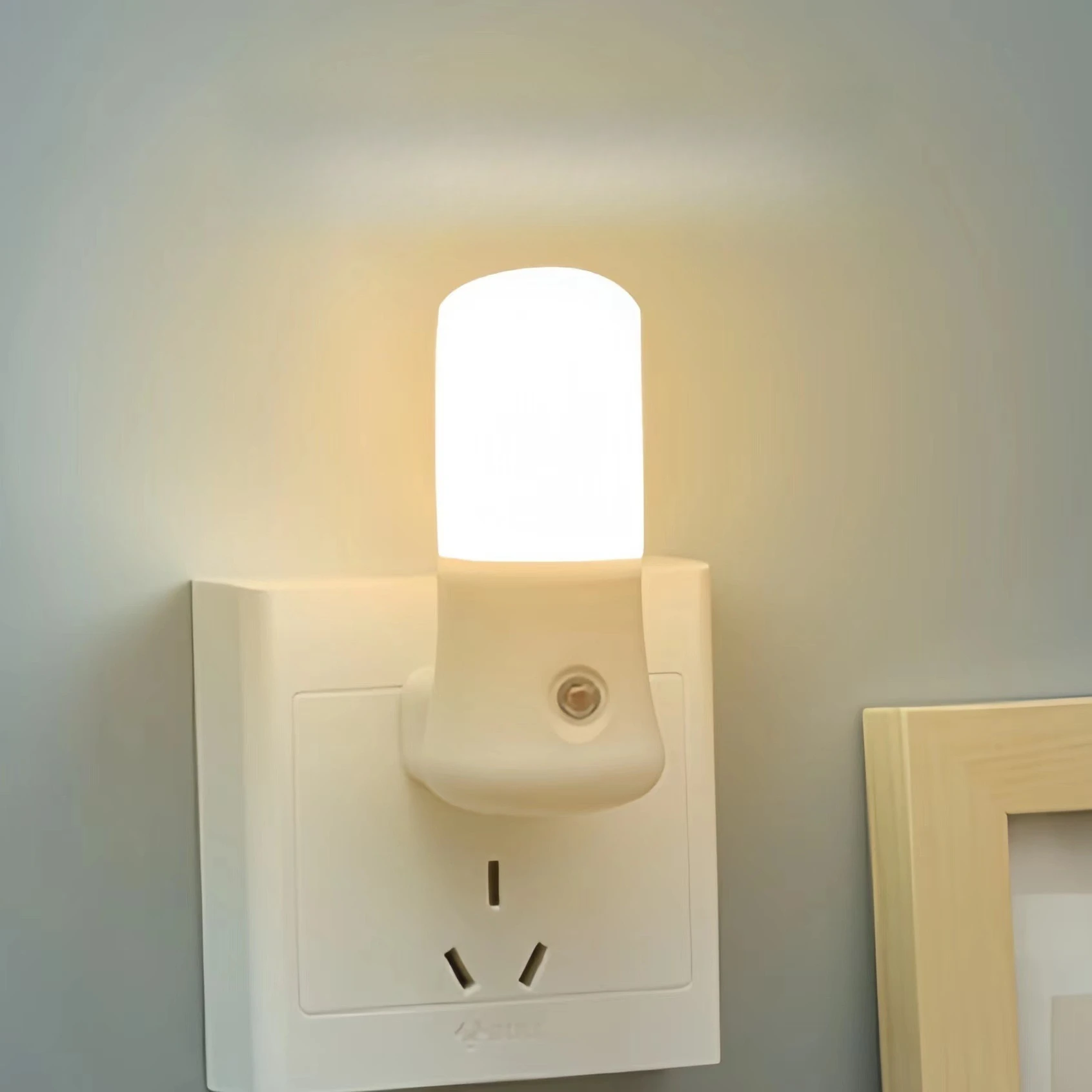 Luce notturna a LED bianca UE  - Baby Nursery Night Light recensione e prezzo
