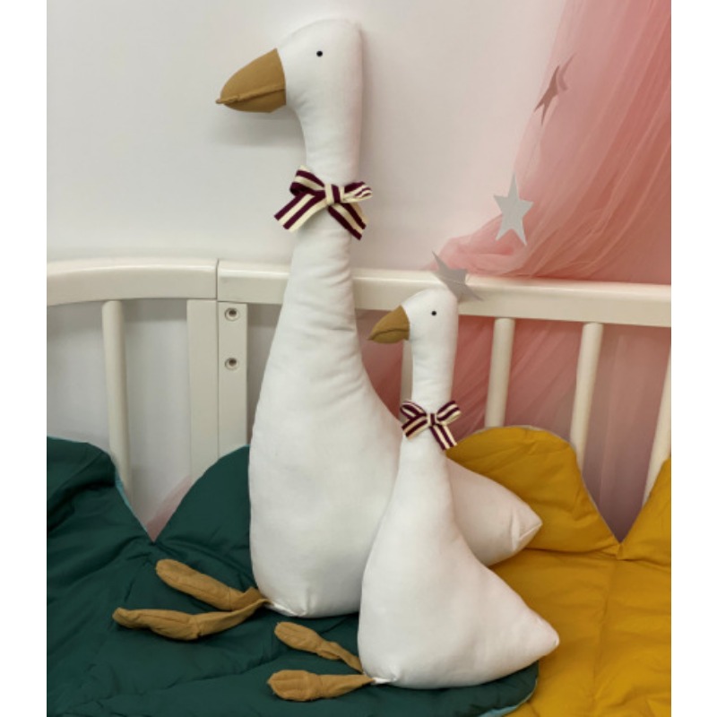 Peluche a forma di oca in tess - Baby Nursery Layout recensione e prezzo